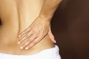 Siomptóm pian ar ais níos ísle de osteochondrosis